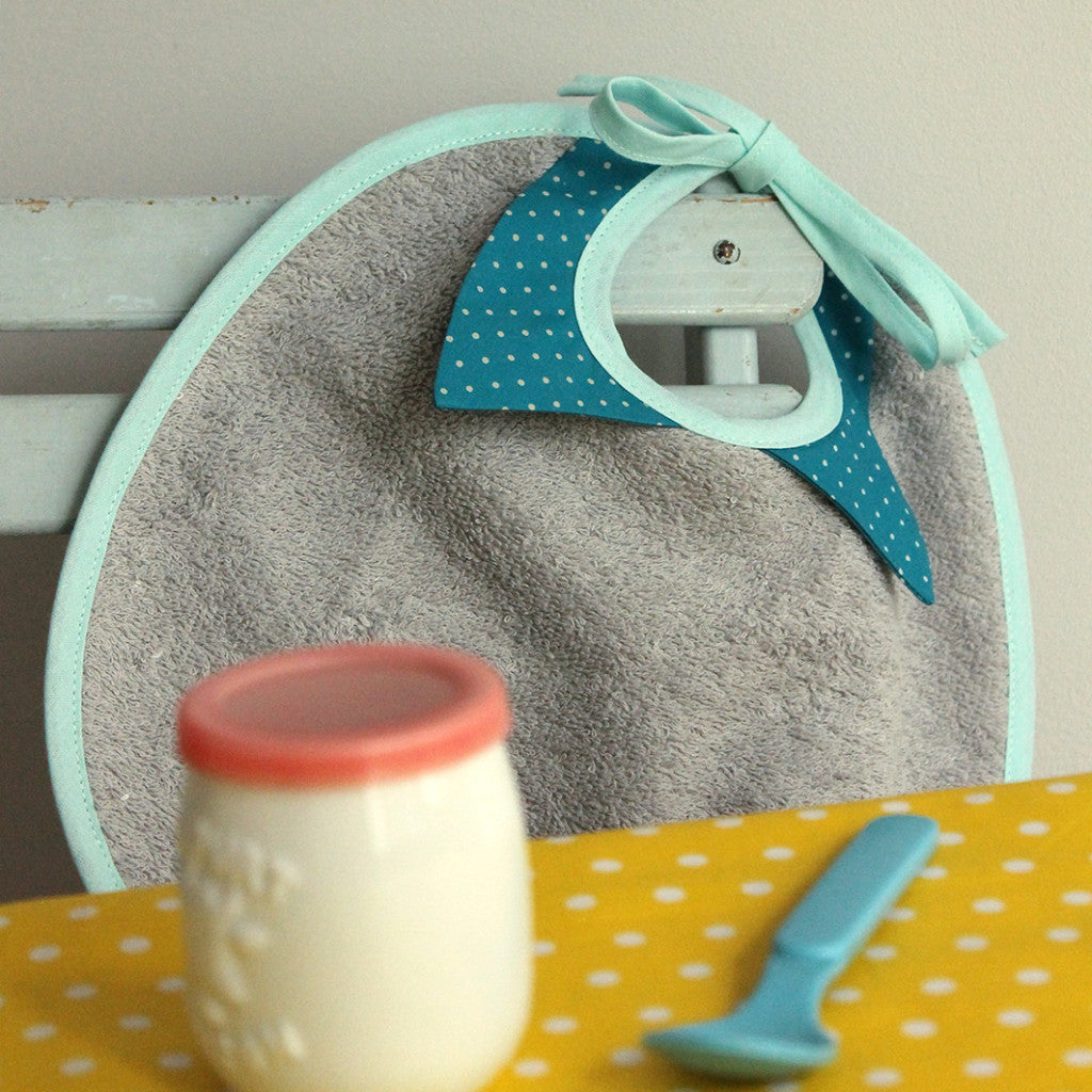 Nanana French Collared Bib