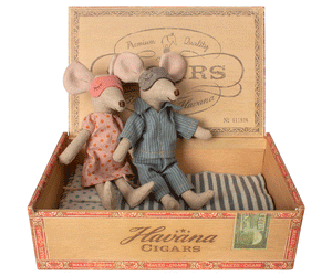 Maileg Mom & Dad Mouse in a Box